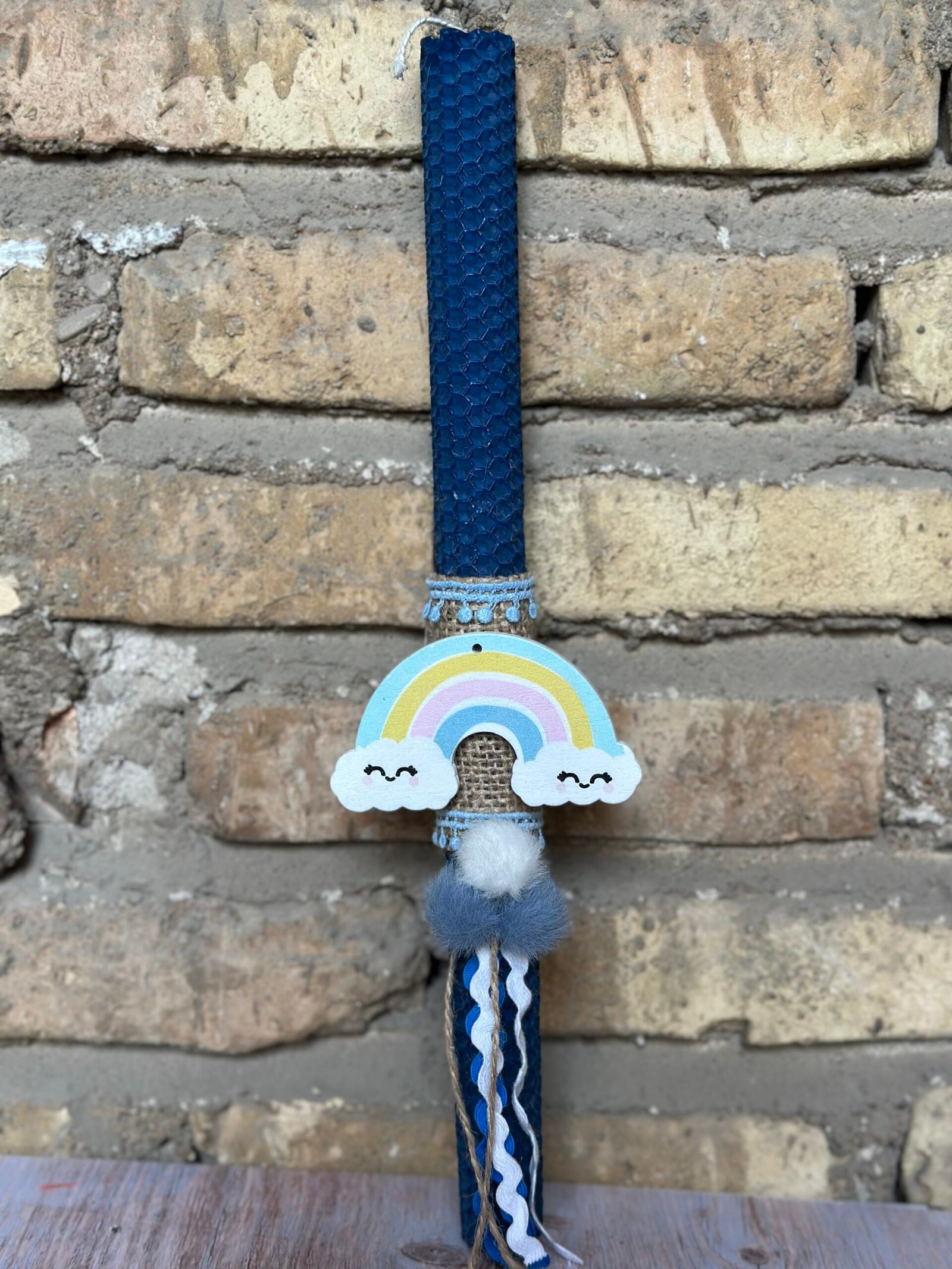 Πασχαλινή Λαμπάδα από Μελισσοκέρι- Χειροποίητη